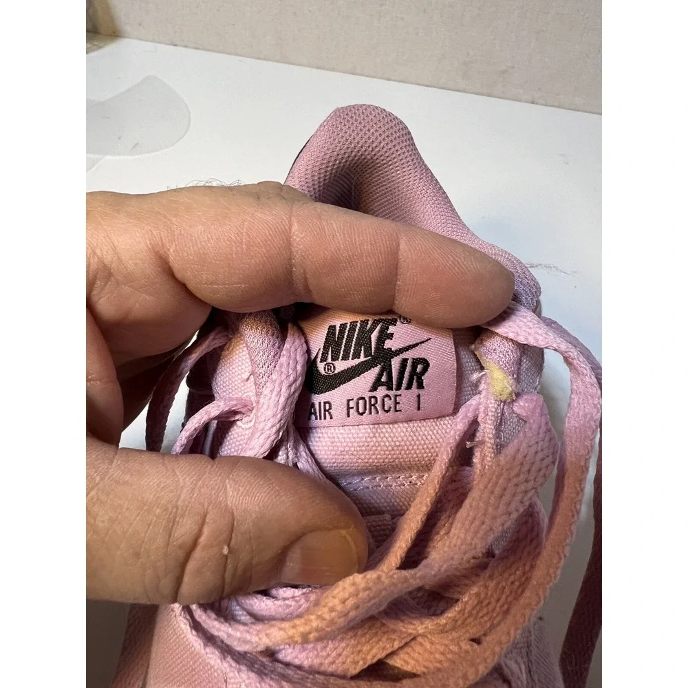 Nike Air Force 1‎ Low Womens Size 7 Pink Canvas Gum Sole Streetwear Barbiecore